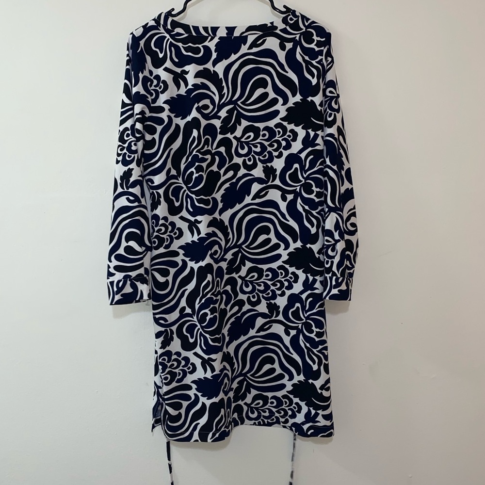 Loft Dress - Picture 3 of 3